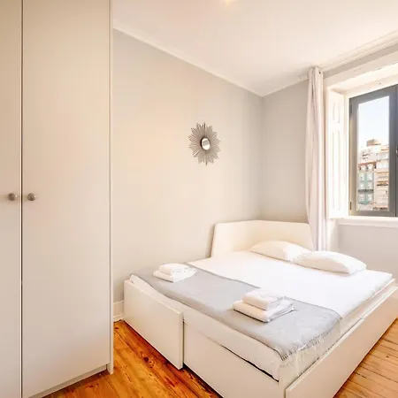 Guestready - Cardo White *