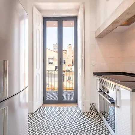 Guestready - Cardo White * Lisbon